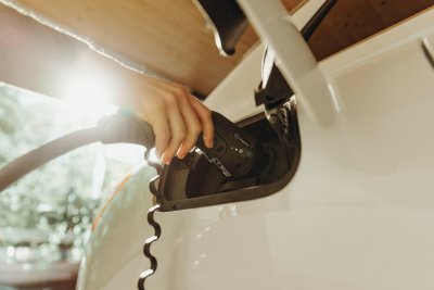 Je elektrische leaseauto wordt dit jaar duurder